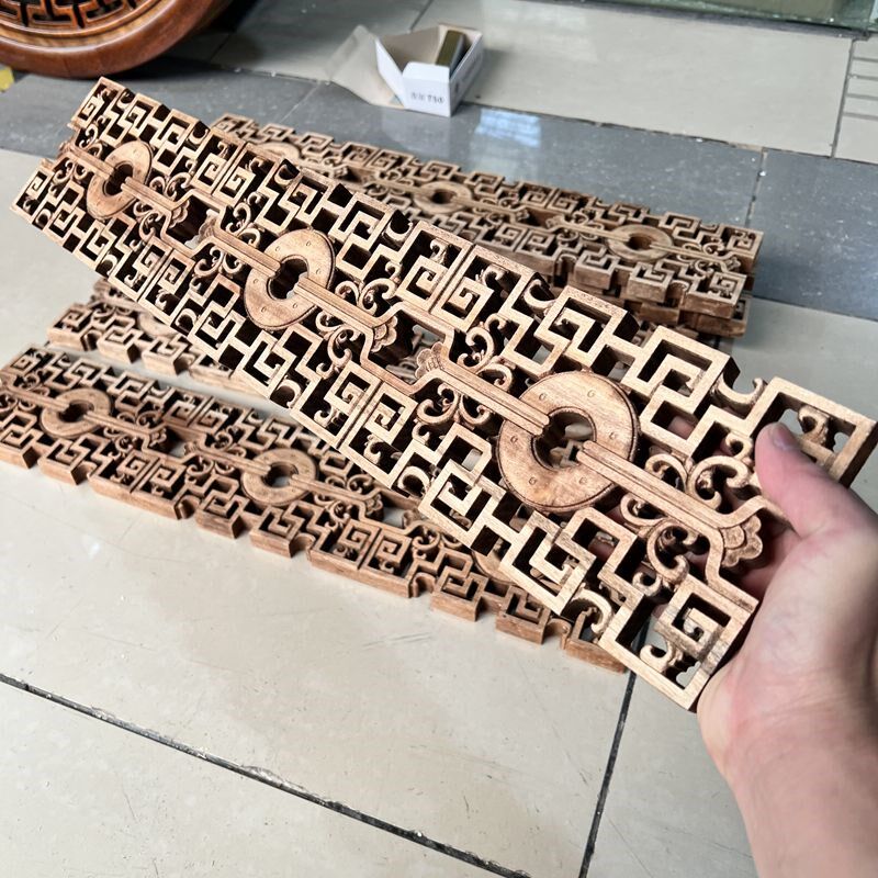 东阳木雕线条角花中式实木吊顶贴脚线香樟木镂空雕刻长方形工艺品