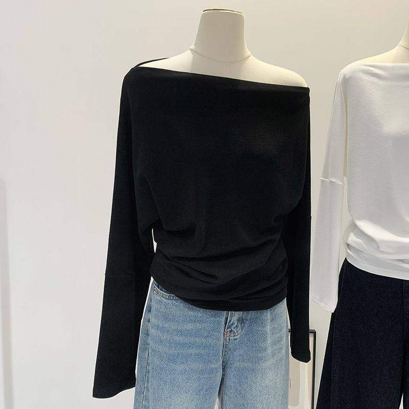 纯欲辣妹黑色内搭打底衫女秋冬新款一字肩设计感长袖t恤斜肩上衣,女装/女士精品,T恤,淘宝优惠券,粉丝福利购,淘宝优惠卷