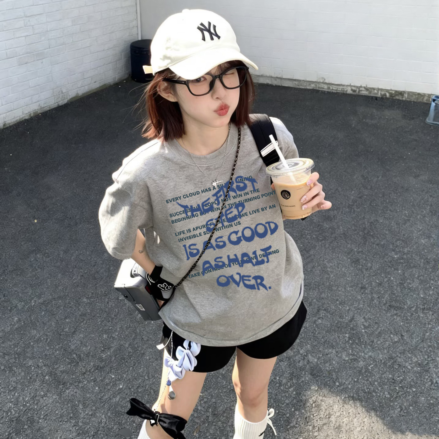 灰色短袖女t恤夏2026新款设计感小众宽松半袖独特漂亮巨好看上衣