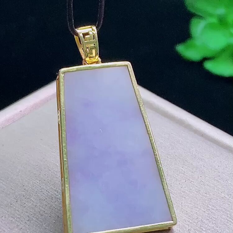 缅甸翡翠无事牌镶金玉吊坠天然玉