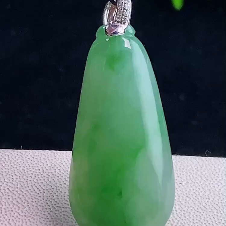 缅甸翡翠福瓜镶金玉吊坠天然玉石A货18K金镶嵌冰种飘绿高档1227