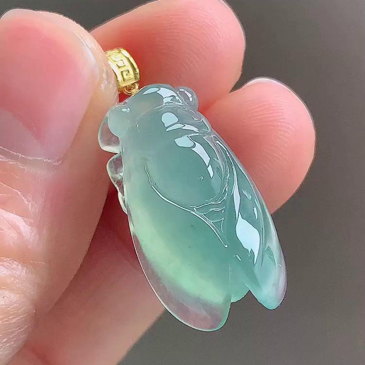 缅甸翡翠蝉镶金玉吊坠天然玉石A
