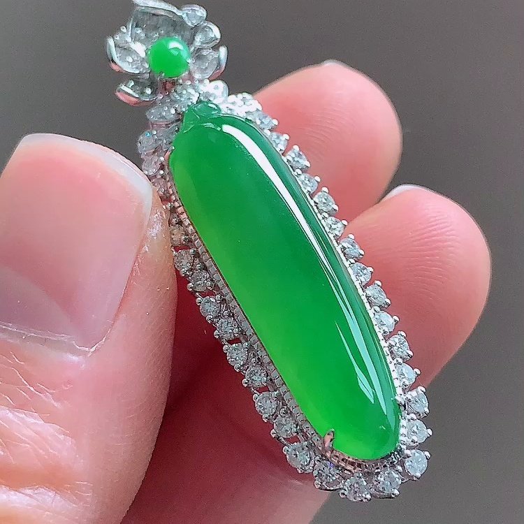 缅甸翡翠福瓜镶金玉吊坠天然玉石A货18K金镶嵌冰种满绿高档1231