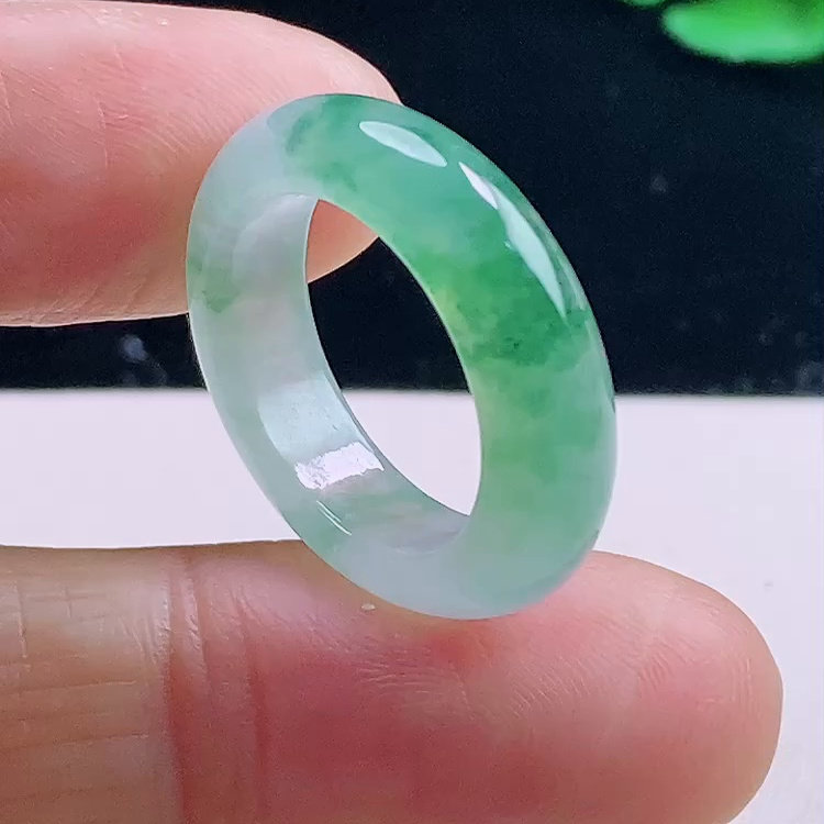 缅甸翡翠戒指玉戒指天然玉石A货