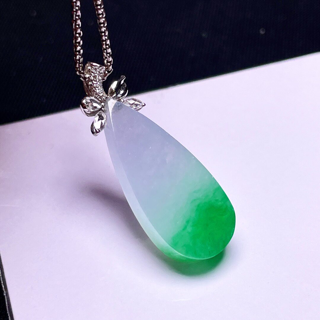 缅甸翡翠水滴镶金玉吊坠天然玉石A货18K金镶嵌冰糯种辣绿老坑0223