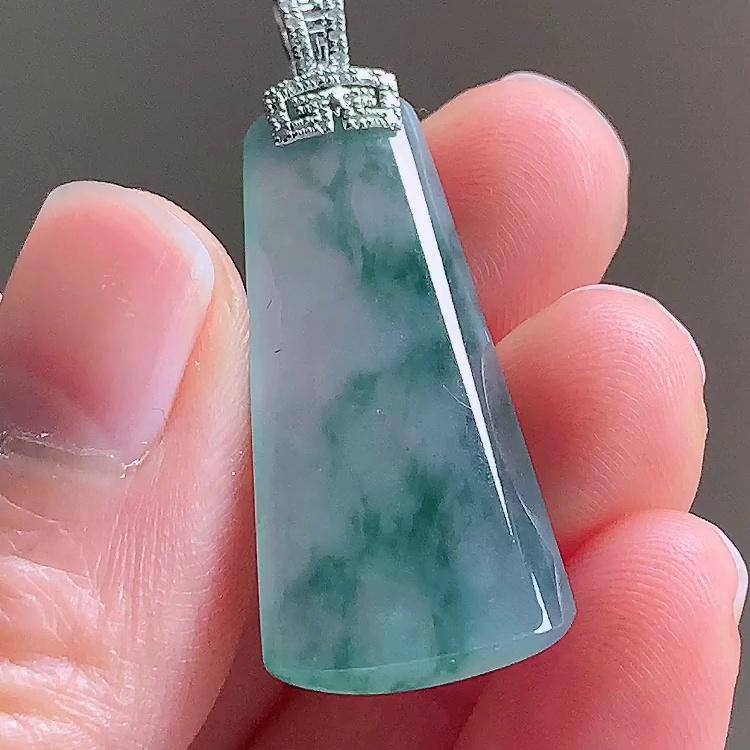 缅甸翡翠无事牌镶金玉吊坠天然玉