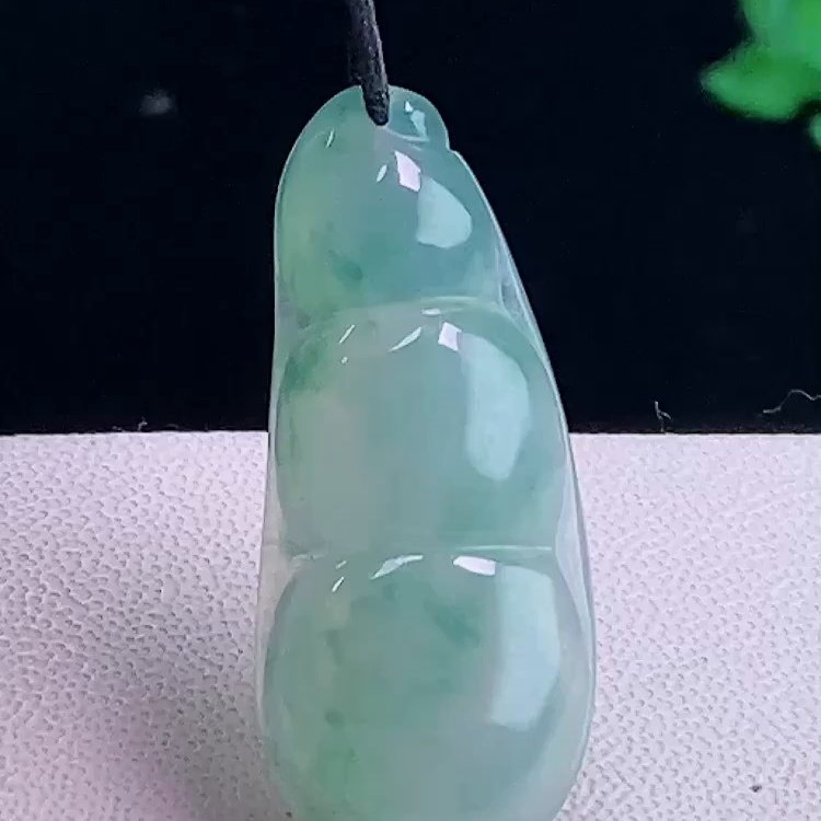 缅甸翡翠福豆玉吊坠天然玉石A货冰种飘花证书正品老坑新款0108,珠宝/钻石/翡翠,颈饰,淘宝优惠券,粉丝福利购,淘宝优惠卷