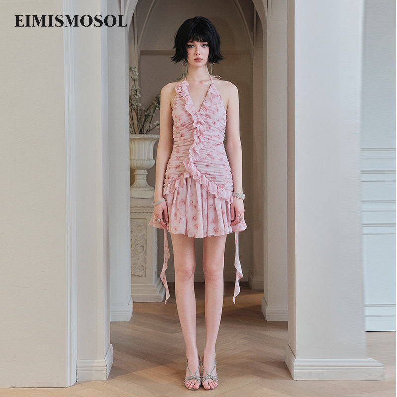 EIMISMOSOL挂脖抽皱荷叶边碎花露肩设计修饰优雅柔软轻飘连衣裙