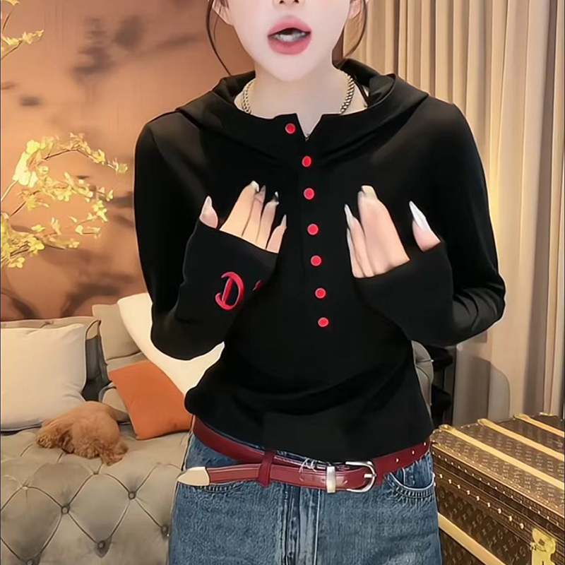 连帽半开圆领排扣T恤女r2024秋季新款内搭上衣显瘦百搭长袖打底衫