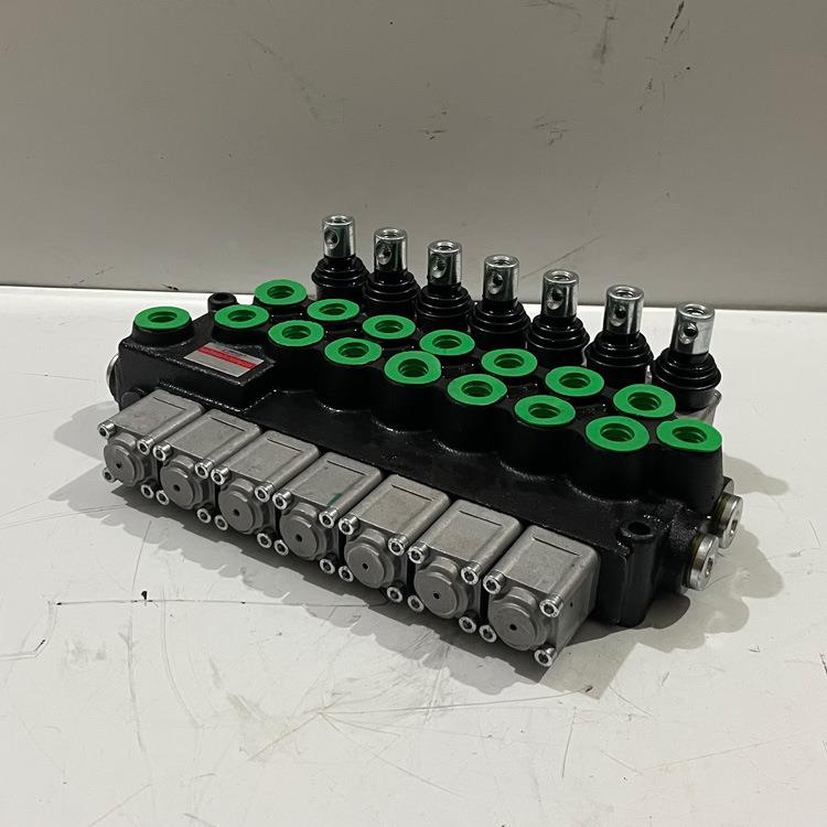 ZDA15-7OT手动液压多路换向阀