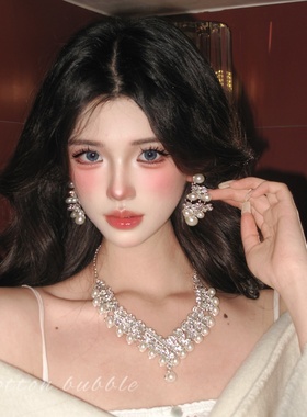 轻奢闪钻珍珠项链配礼服夸张配饰