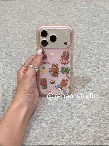 U2 ins透粉海边黑皮小兔适用于苹果17promax新款小众手机壳iphone16pro个性15防摔保护套