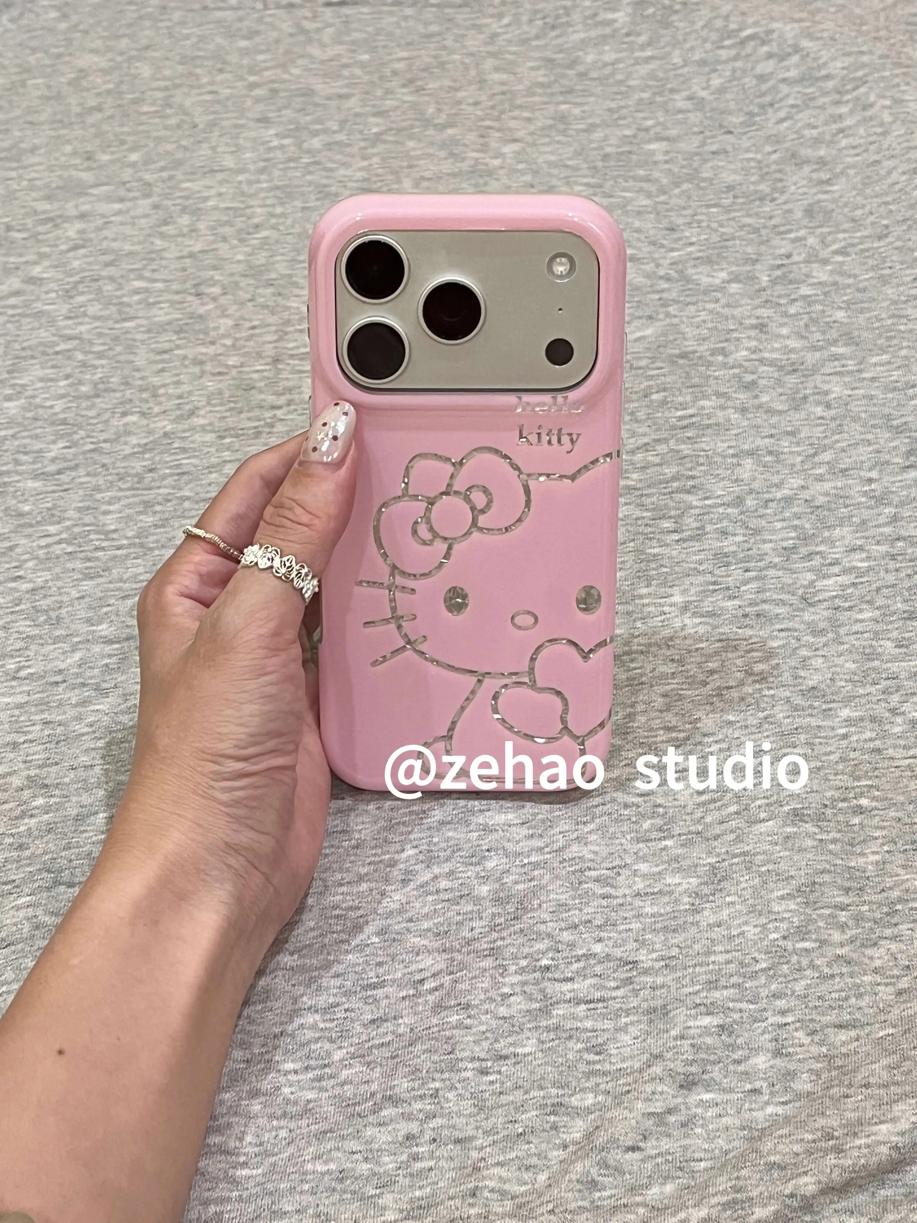 U2 粉底银kt手捧爱心适用于苹果17promax新款小众手机壳iphone16pro简约个性15防摔保护套
