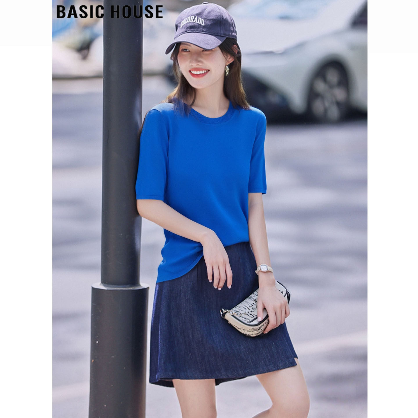 Basic House/百家好蓝色冰丝针织短袖T恤女夏季薄款圆领中袖上衣