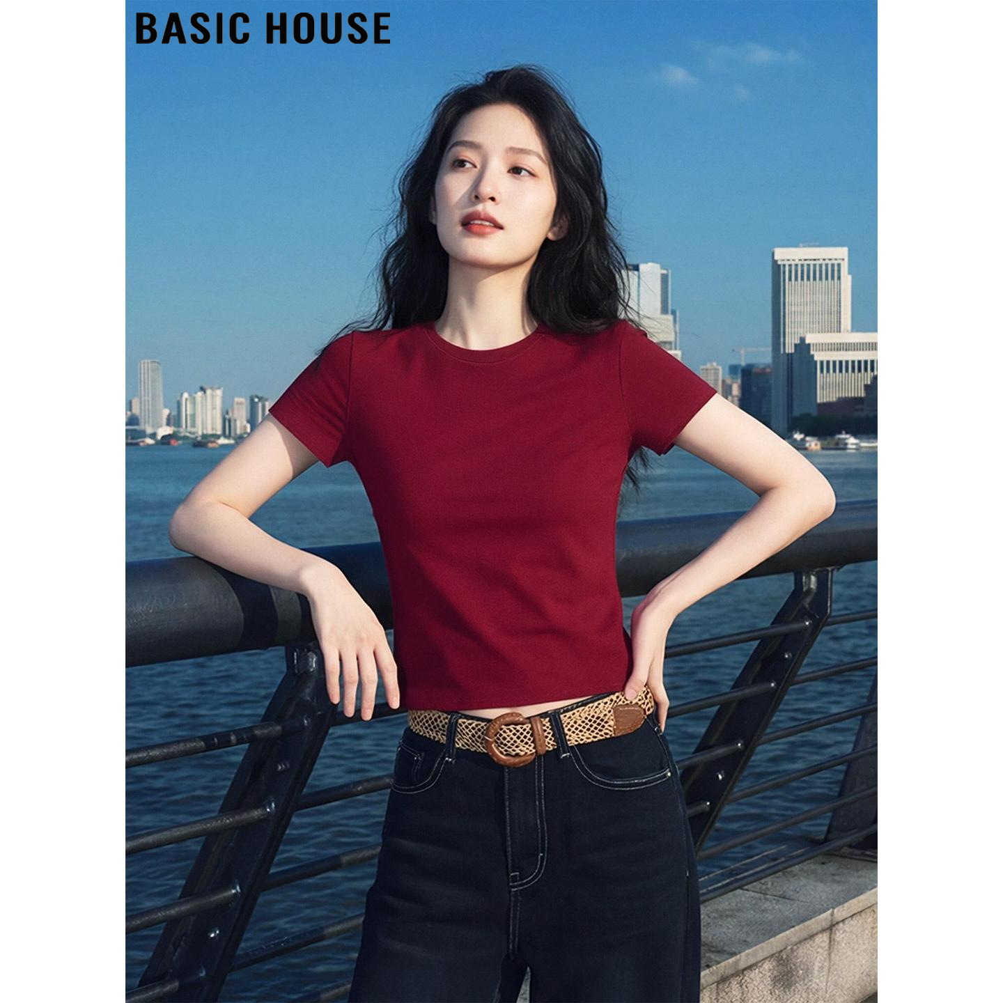 Basic House/百家好气质红色圆领正肩短袖T恤女夏季修身显瘦上衣