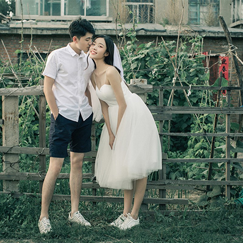 旅拍轻婚纱新款超仙简约吊带小白裙森系新娘领证登记小个子连衣裙