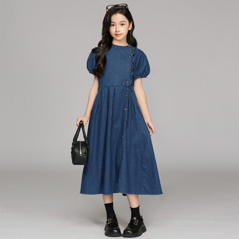 女童牛仔连衣裙夏季2025新款复古高级感轻薄宽松大童长款短袖裙子