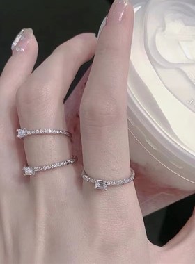 珠宝首饰小方糖戒指法国极细款排钻百搭锆石简约单钻方钻戒指女