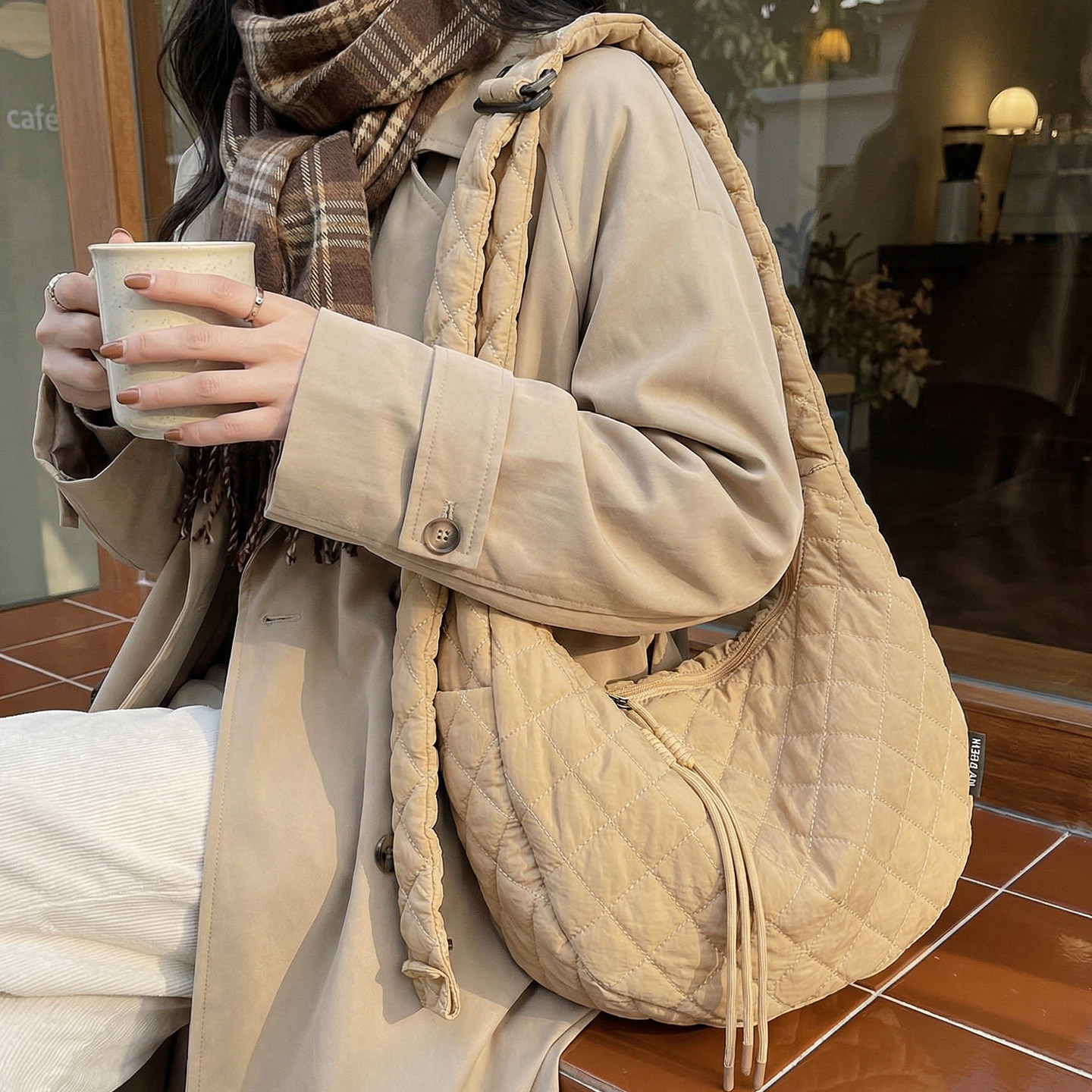 大容量斜挎包包女2025新款秋冬菱格棉服包日常通勤百搭单肩饺子包,箱包皮具/热销女包/男包,通用款女包,淘宝优惠券,粉丝福利购,淘宝优惠卷