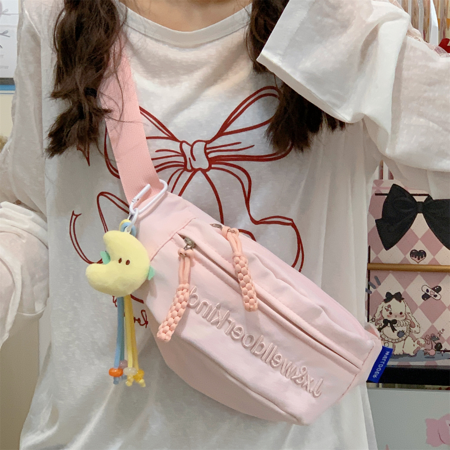 高颜值可爱外出斜挎包女款胸包