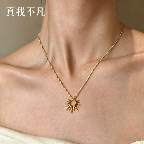 真我不凡S925纯银太阳神项链
