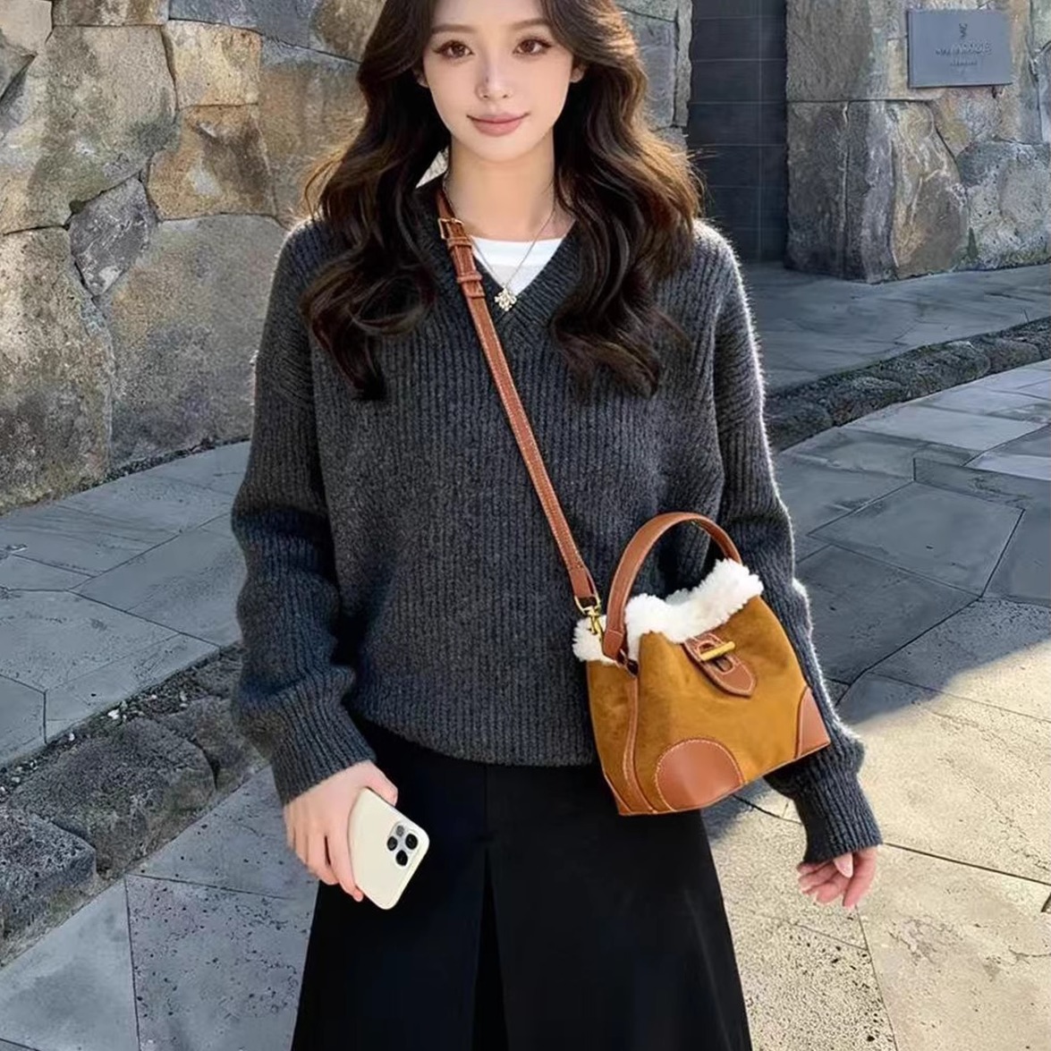 棕色毛绒质感秋冬小众包包