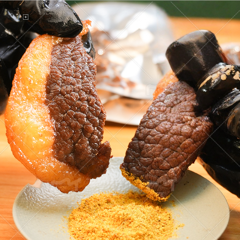 现烤牛胸口熟食清真肥瘦风干牛肉零食加热牛肉牛胸口油开袋即食