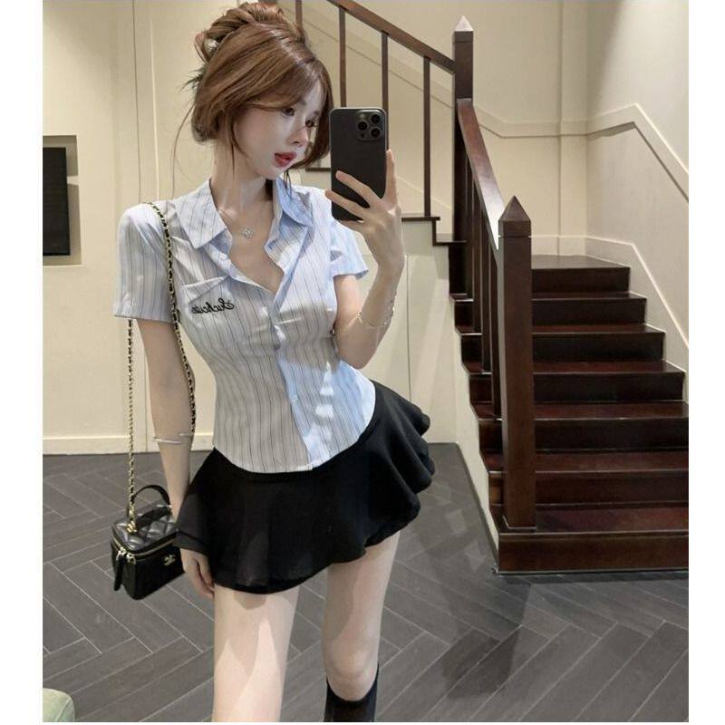 jk制服纯欲设计感短款辣妹竖条纹衬衫女收腰小众春夏刺绣短袖上衣