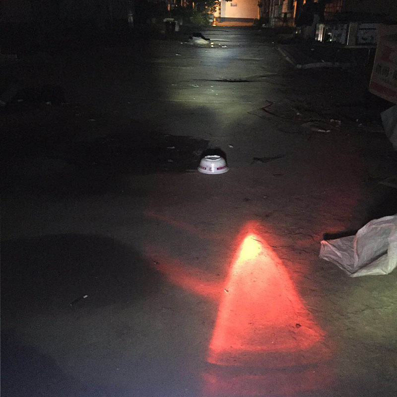 电摩尚领大灯尾灯转向透镜LED灯改装天使眼恶魔眼电动车超亮大灯