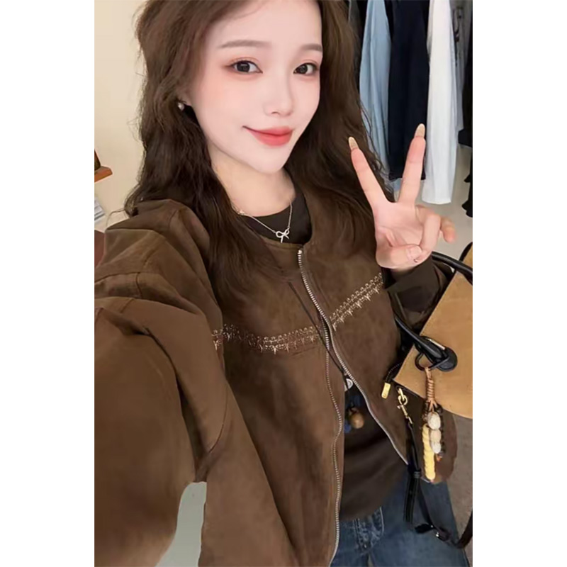 高级感时尚撞色短外套女