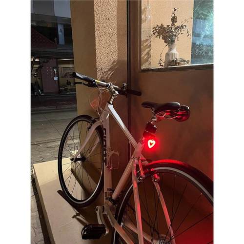 适用于捷安特喜德盛山地自行车夜骑爱心后尾灯公路车usb充电骑行