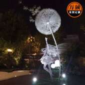 户外不锈钢人物雕塑园林景观小品镂空跳舞女孩蒲公英装 饰摆件厂家