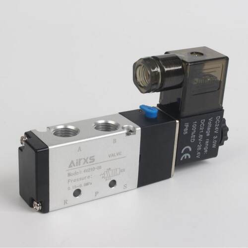 亚德客型电磁阀4V210-08AC220V
