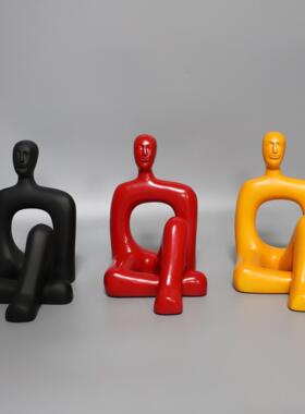 现代简约表情包人物树脂雕塑摆件样板房电视柜客厅玄关创意装饰品