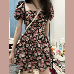 銳達2024夏季 初戀溫柔風小個子碎花連衣裙設計感小眾玫瑰短裙 法式