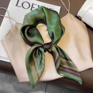 春秋新款丝巾女韩版百搭款时尚气质妈妈丝巾小方巾领巾绑包发带女