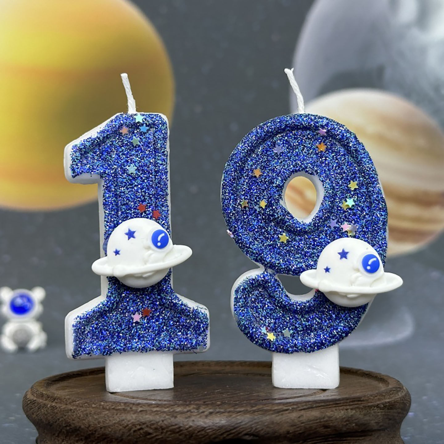 宇航星球主题蓝色星星星球生日数字蜡烛男孩周岁生日派对蛋糕装饰图片