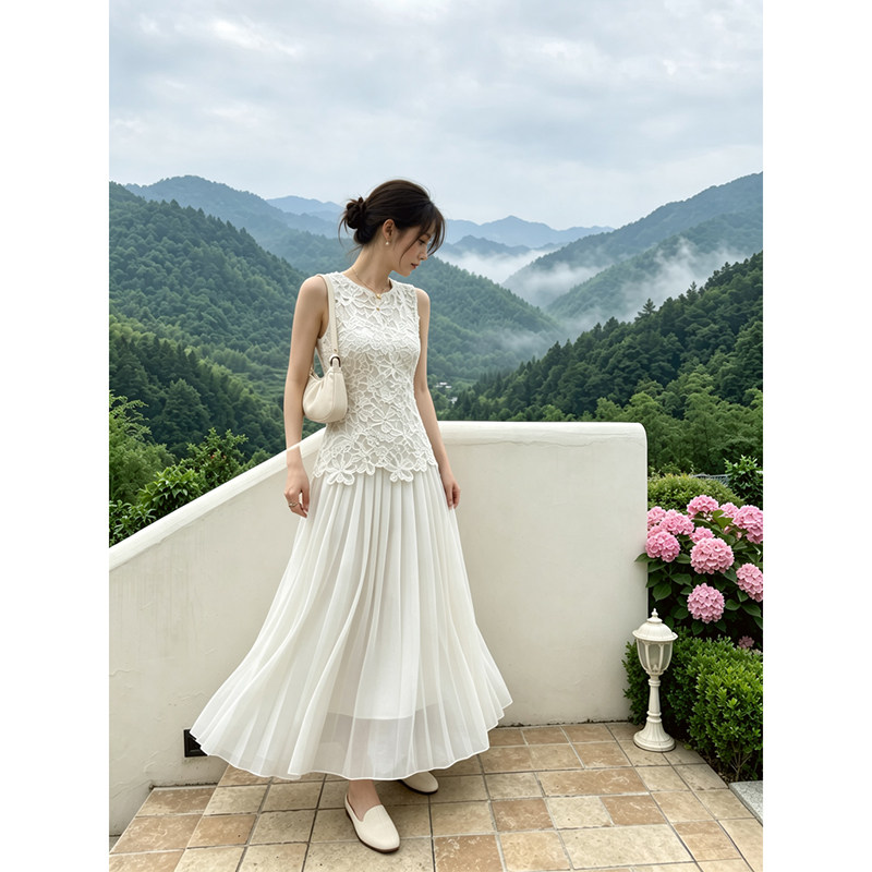 白色无袖连衣裙子女夏季法式气质高级感巨好看收腰显瘦礼服裙长裙