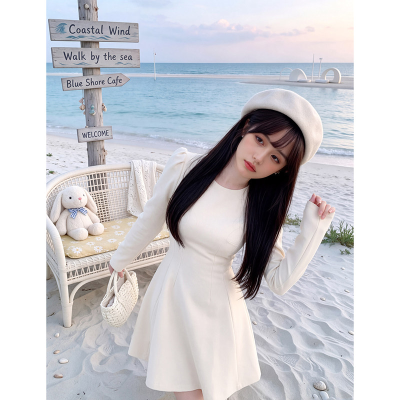 白色长袖连衣裙子女春秋法式高级感小个子气质收腰显瘦小白裙短裙