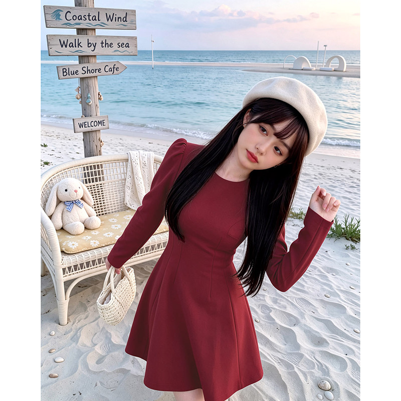 红色长袖连衣裙子女早秋法式小个子高级感礼服收腰显瘦红裙子短裙