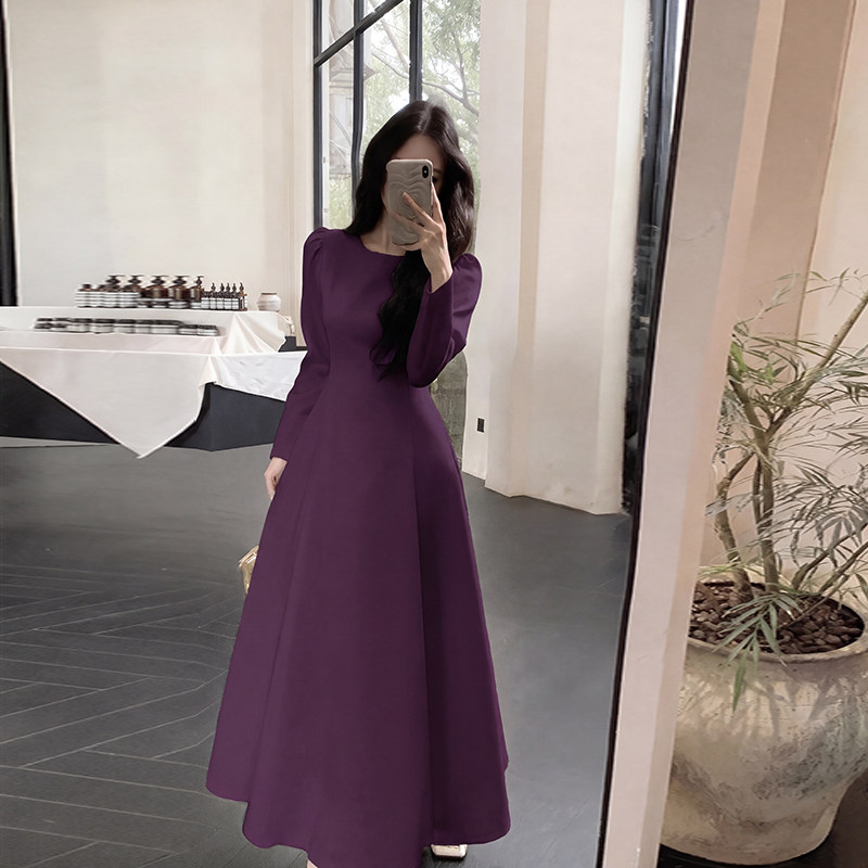 紫色长袖连衣裙子女春秋冬2026新款法式高级感礼服裙收腰显瘦长裙