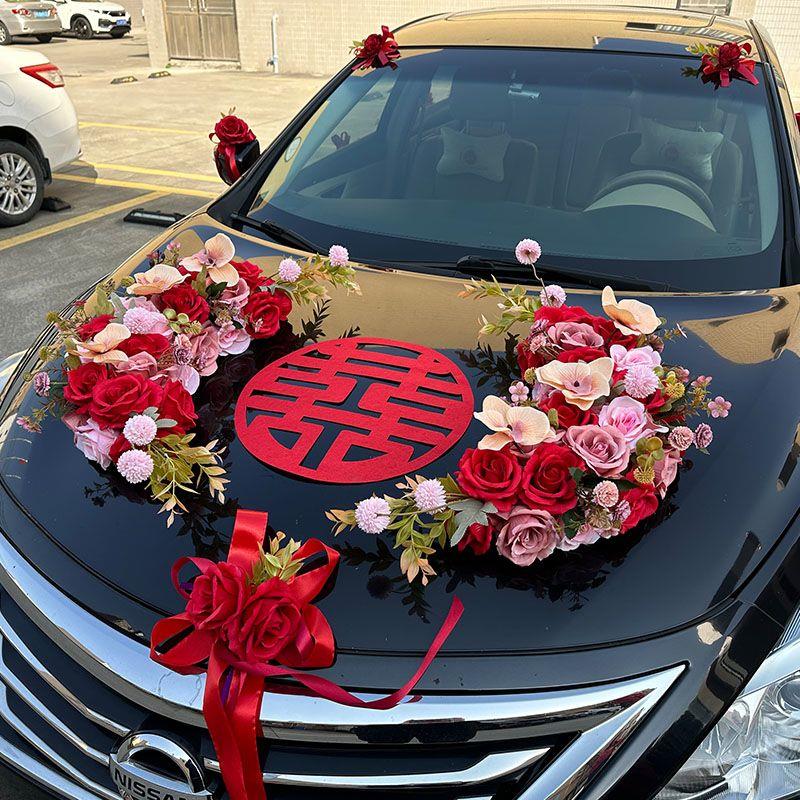 红粉色系主婚车装饰车头