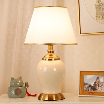 欧式台灯卧室床头灯简约现代温馨结婚创意浪漫暖光陶瓷美式床头柜