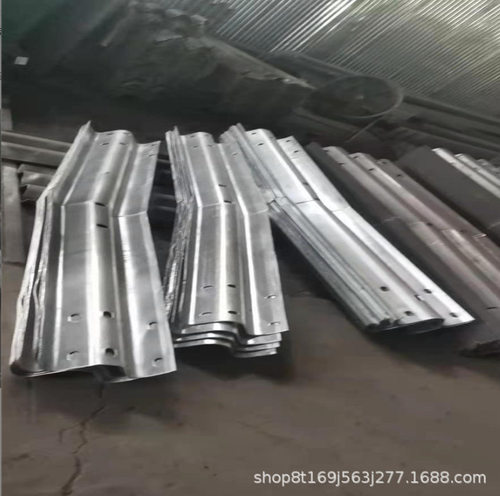 工厂源头辣条机现货量大直发质量保证厂家辣条机器