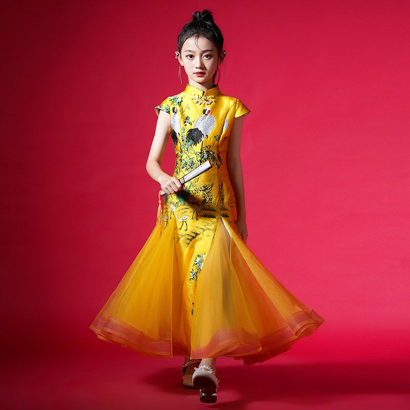 女童走秀旗袍复古中式国风礼服秀场比赛时尚女孩主持人古筝演出服