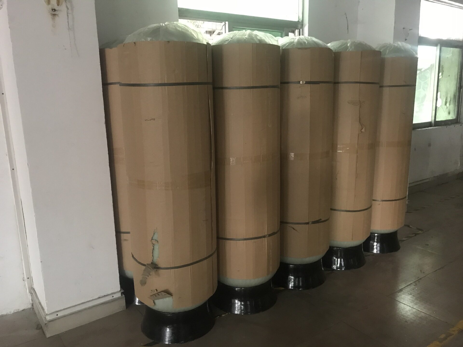 容鑫泰直径600*1900玻璃钢罐2465玻璃钢罐过滤器预处理过滤罐