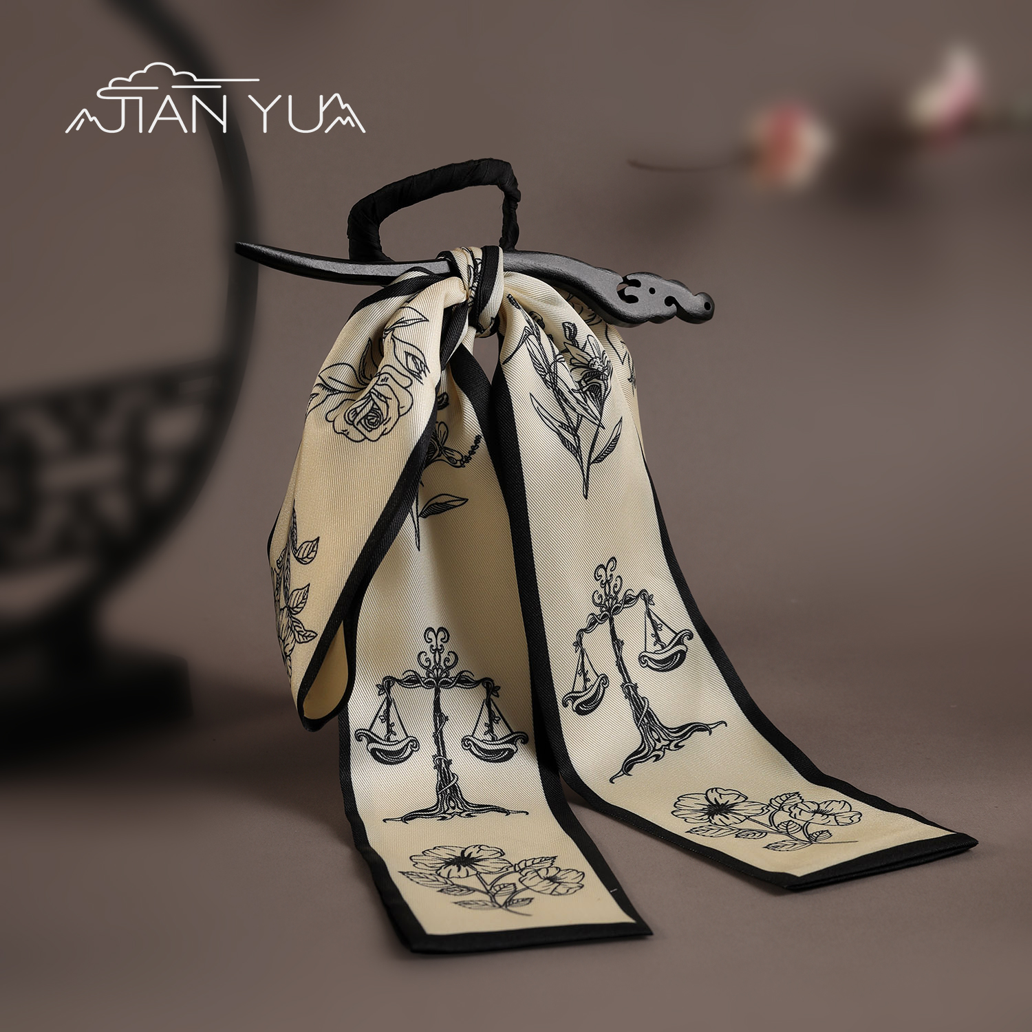 法式优雅复古缎面超仙发簪