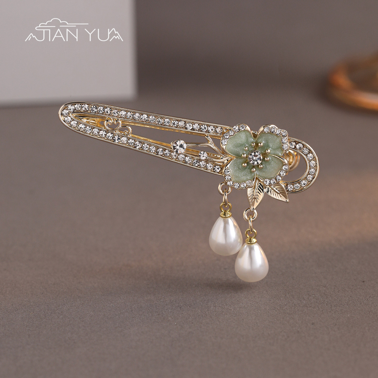 金镶绿蕊-国风珍珠吊坠侧边夹