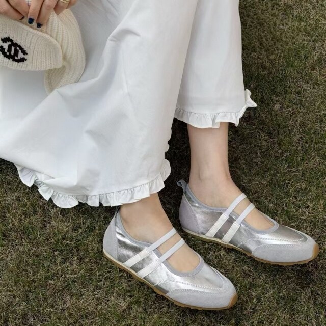 艾模儿26春夏新款玛丽珍鞋女平底单鞋银色金属扣舒适百搭休闲鞋