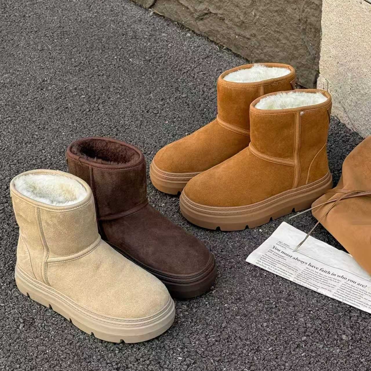 艾模儿雪地靴2025秋冬女鞋耐磨增高舒适百搭时尚保暖短靴加绒棉鞋